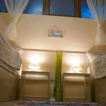 4 Seasons Apartments, A1