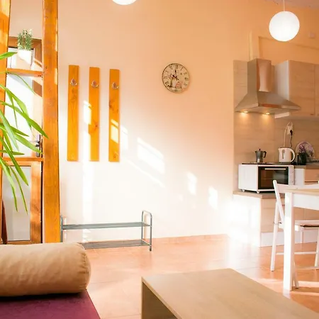 4 Seasons Apartments, A1 *