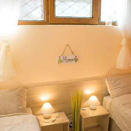 4 Seasons Apartments, A1