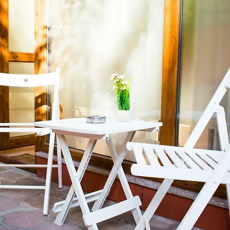 4 Seasons Apartments, A1