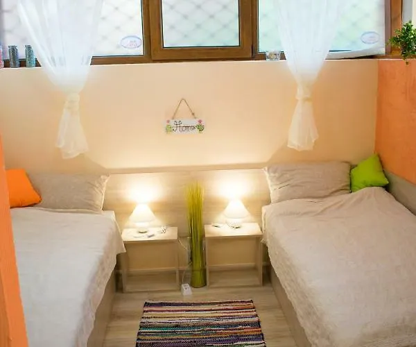 4 Seasons Apartments, A1 Appartement Plovdiv